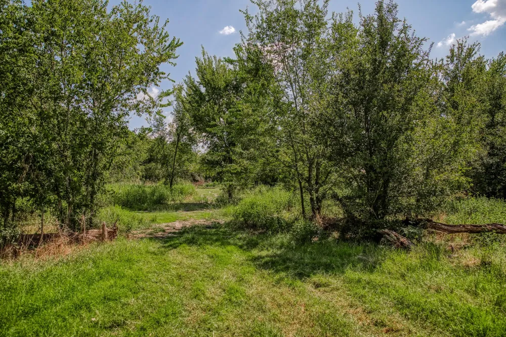 3208 W State Highway 21 Bryan, TX 77803