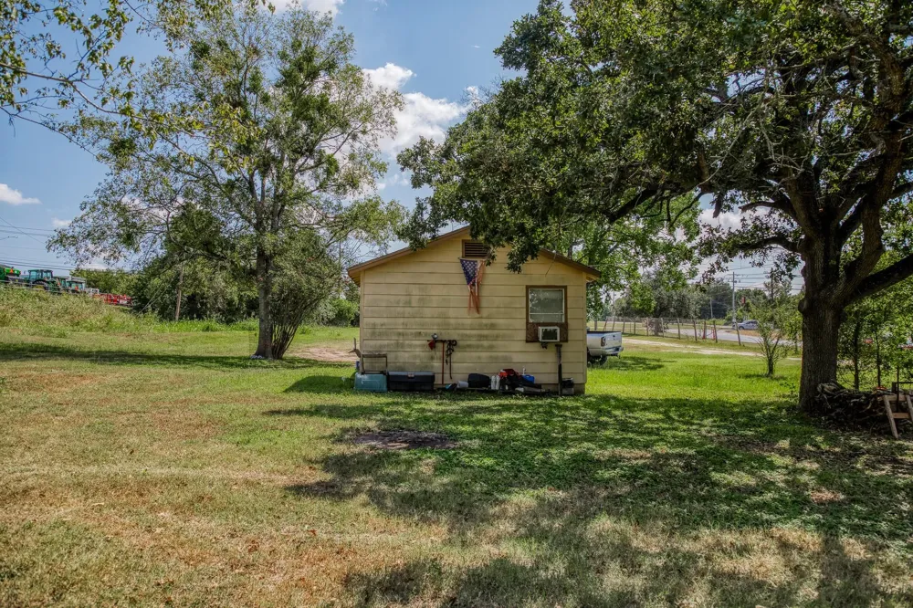 3208 W State Highway 21 Bryan, TX 77803