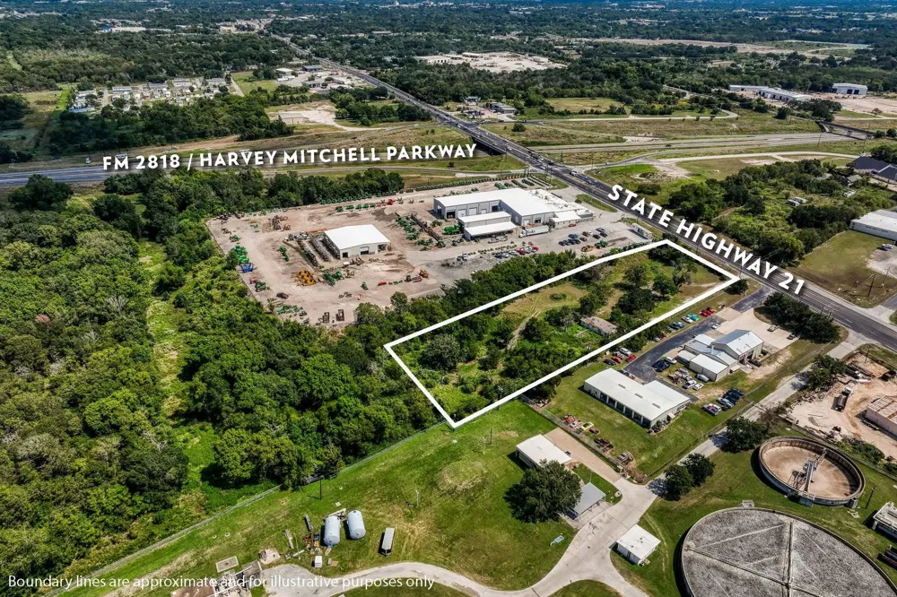 3208 W State Highway 21 Bryan, TX 77803