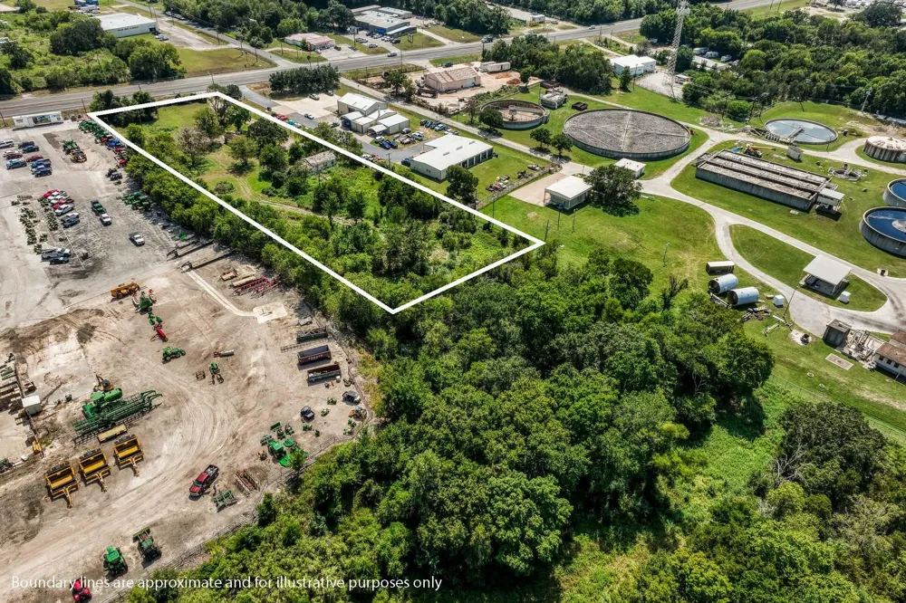 3208 W State Highway 21 Bryan, TX 77803
