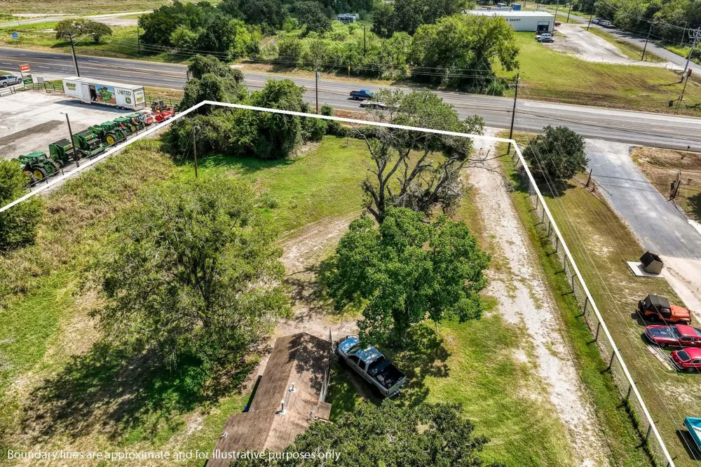 3208 W State Highway 21 Bryan, TX 77803