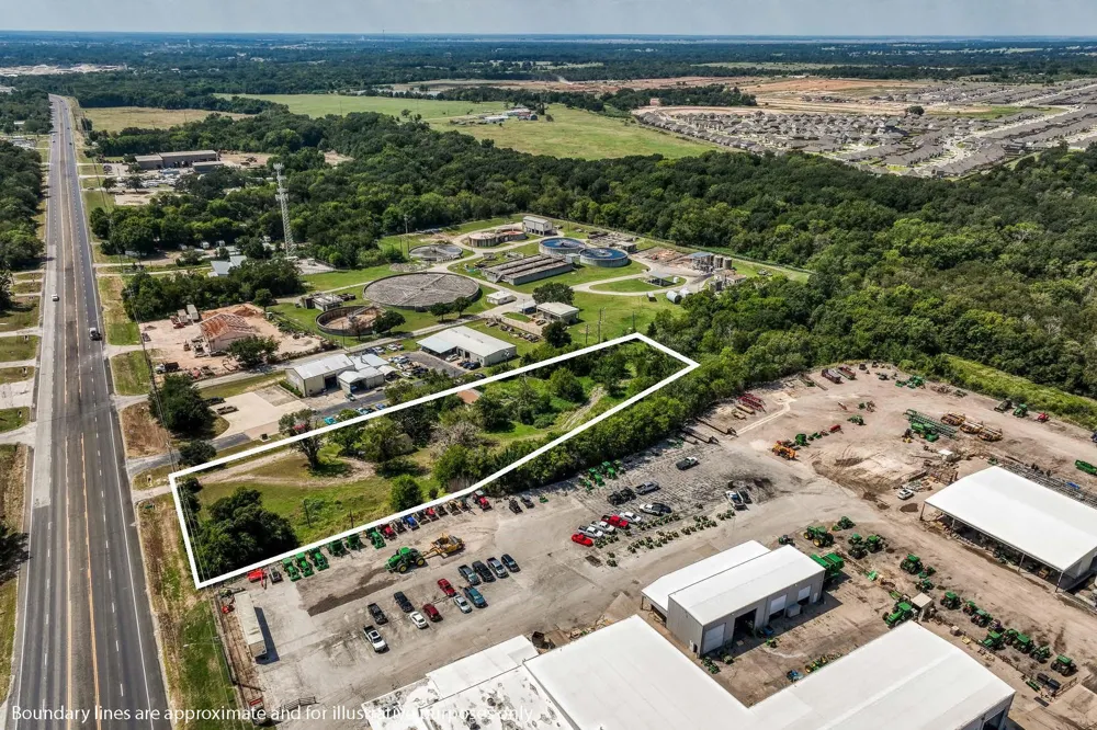 3208 W State Highway 21 Bryan, TX 77803