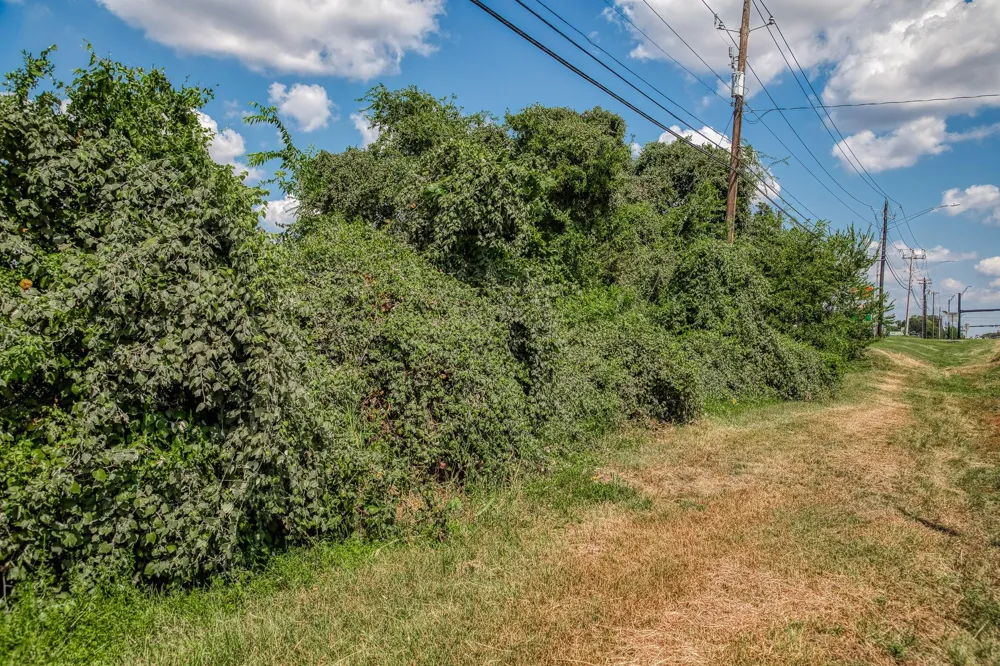 3208 W State Highway 21 Bryan, TX 77803