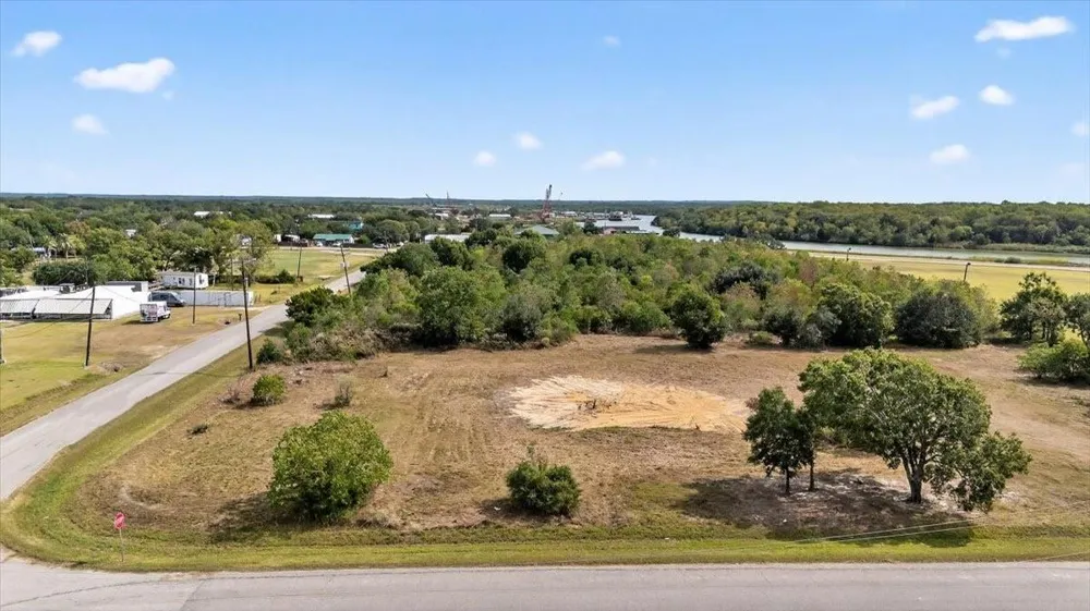 Bayshore Anahuac, TX 77514