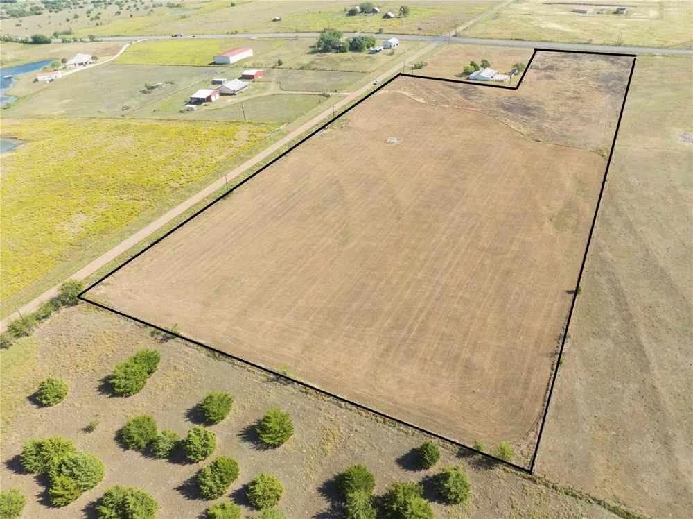 225 Knape Road La Grange, TX 78945