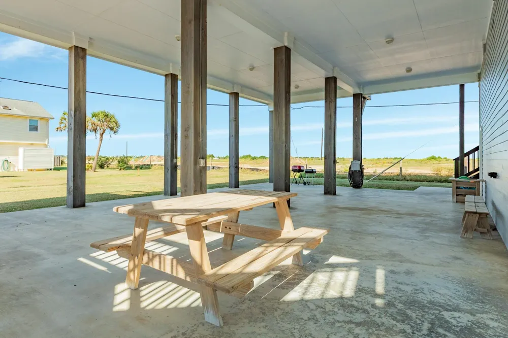 12940 John Reynolds Road Galveston, TX 77554