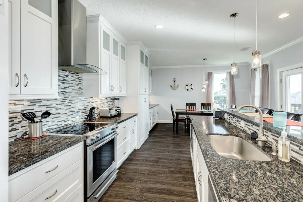 12940 John Reynolds Road Galveston, TX 77554