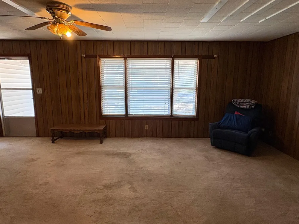809 August Street El Campo, TX 77437