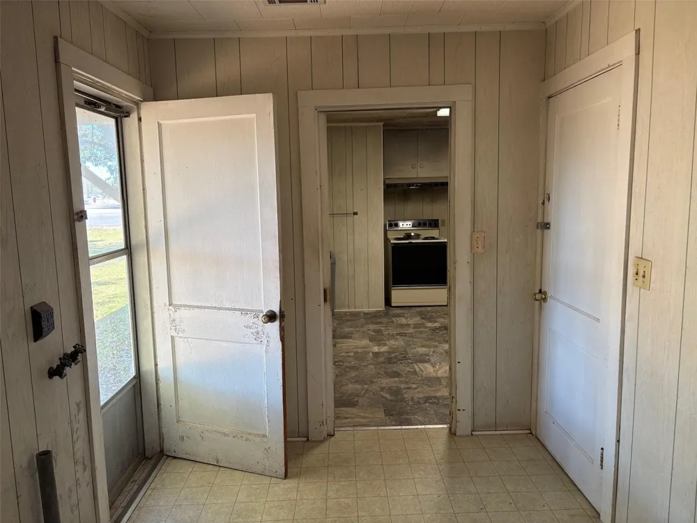 809 August Street El Campo, TX 77437