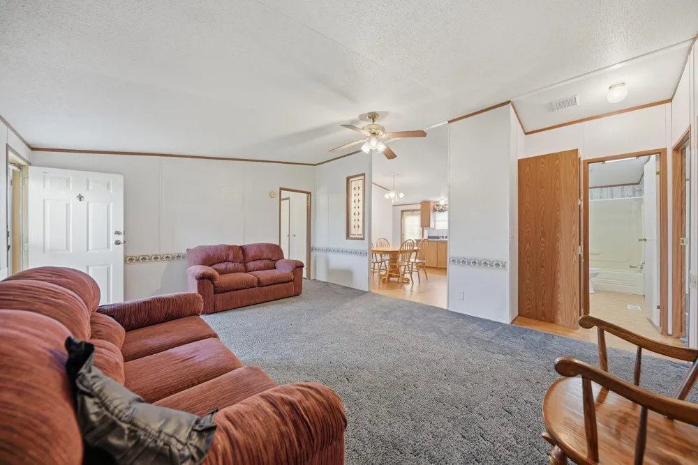 1901 Newsom Road Bellville, TX 77418