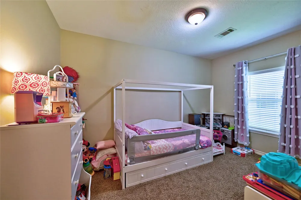 422 E Hunting Tower Run Conroe, TX 77316