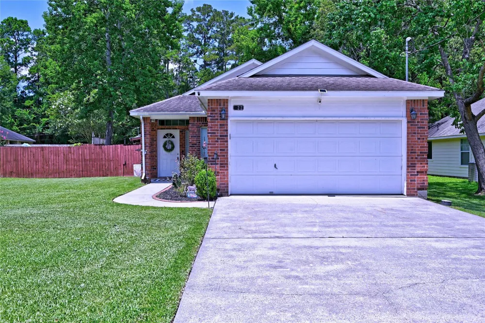 422 E Hunting Tower Run Conroe, TX 77316