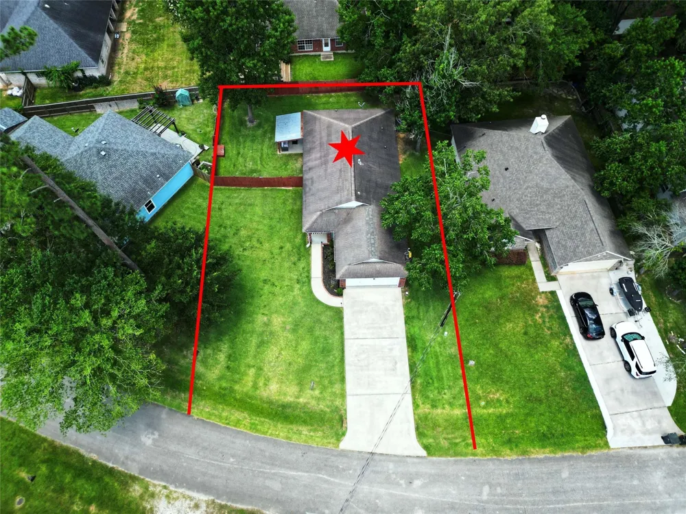 422 E Hunting Tower Run Conroe, TX 77316
