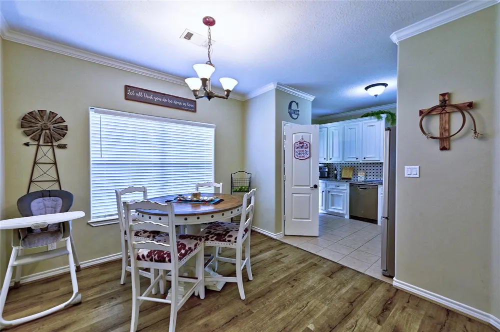 422 E Hunting Tower Run Conroe, TX 77316