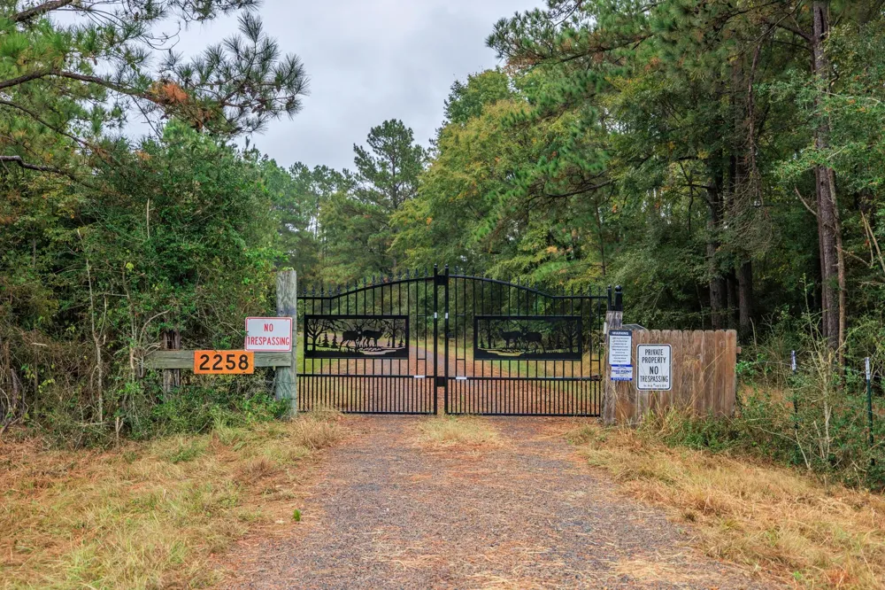 2258 Fm 3459 Onalaska, TX 77360