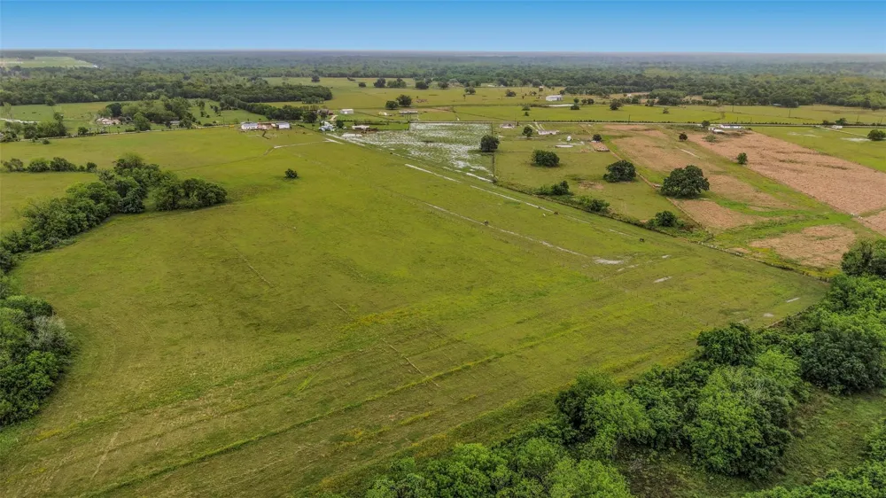 Cr 164 Boling, TX 77420