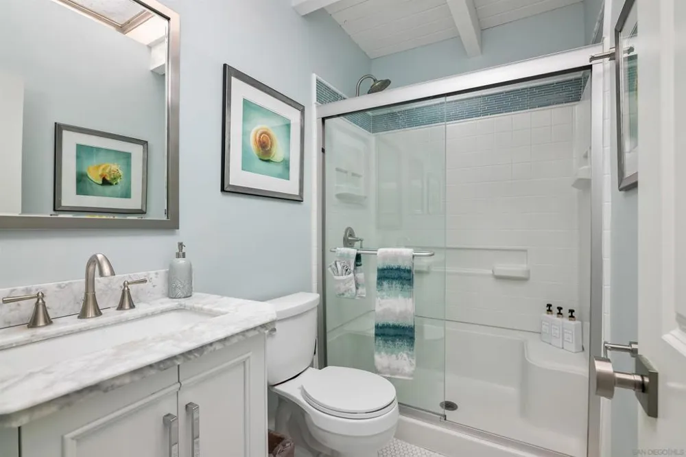 1680 Neptune Ave Vista, CA 92024