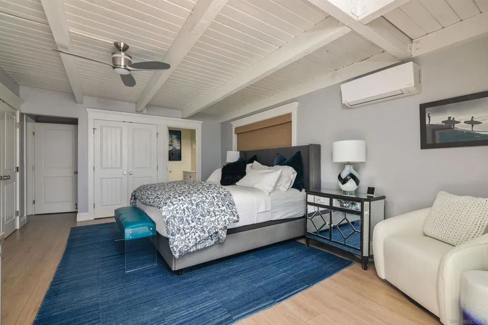 1680 Neptune Ave Vista, CA 92024