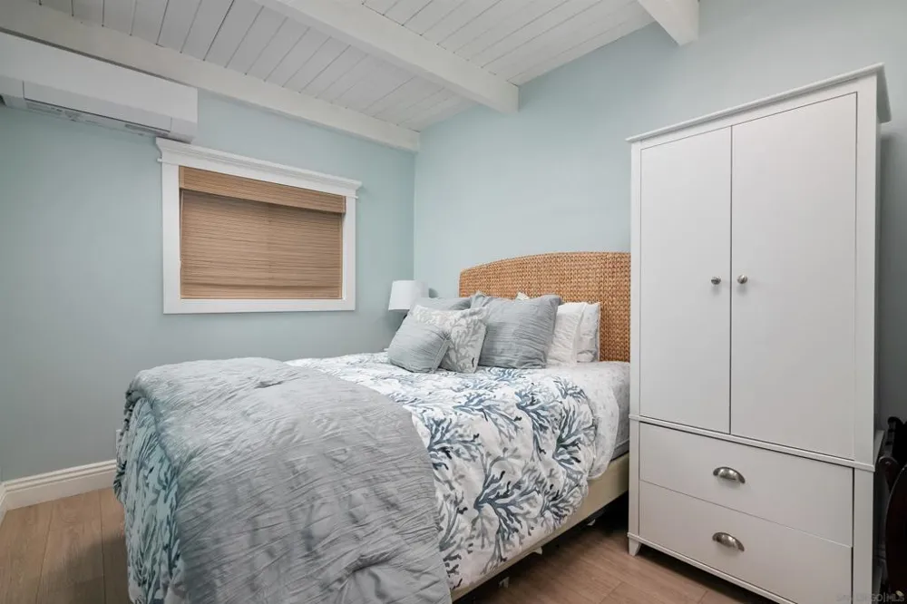 1680 Neptune Ave Vista, CA 92024