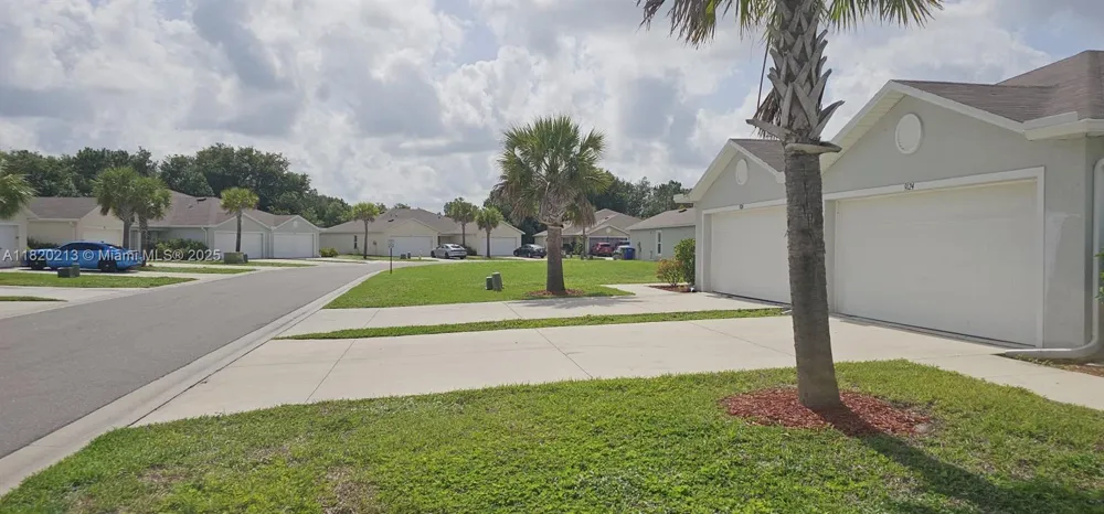 9124 Aegean Cir Lehigh Acres, FL 33936