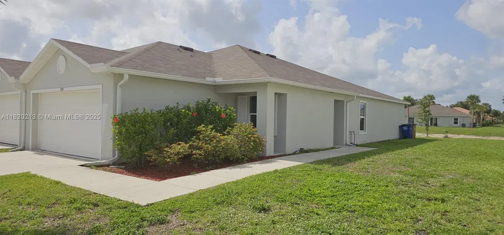 9124 Aegean Cir Lehigh Acres, FL 33936