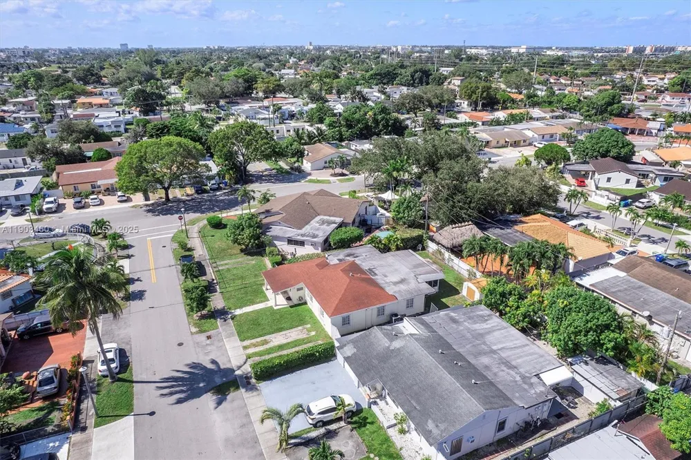 7231 SW 6th St Miami, FL 33144