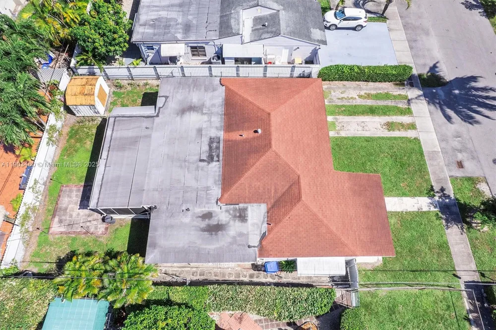 7231 SW 6th St Miami, FL 33144