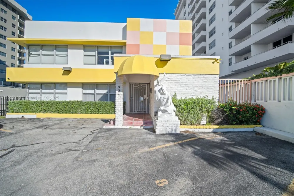 9241 Collins Ave #11 Surfside, FL 33154