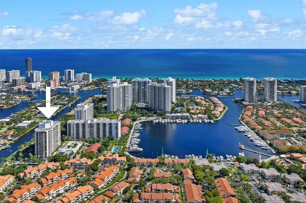 3598 Yacht Club Dr #602 Aventura, FL 33180