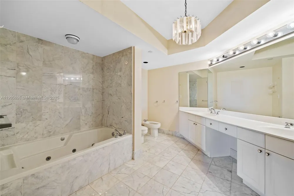 3598 Yacht Club Dr #602 Aventura, FL 33180