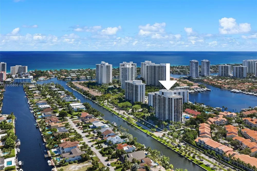 3598 Yacht Club Dr #602 Aventura, FL 33180