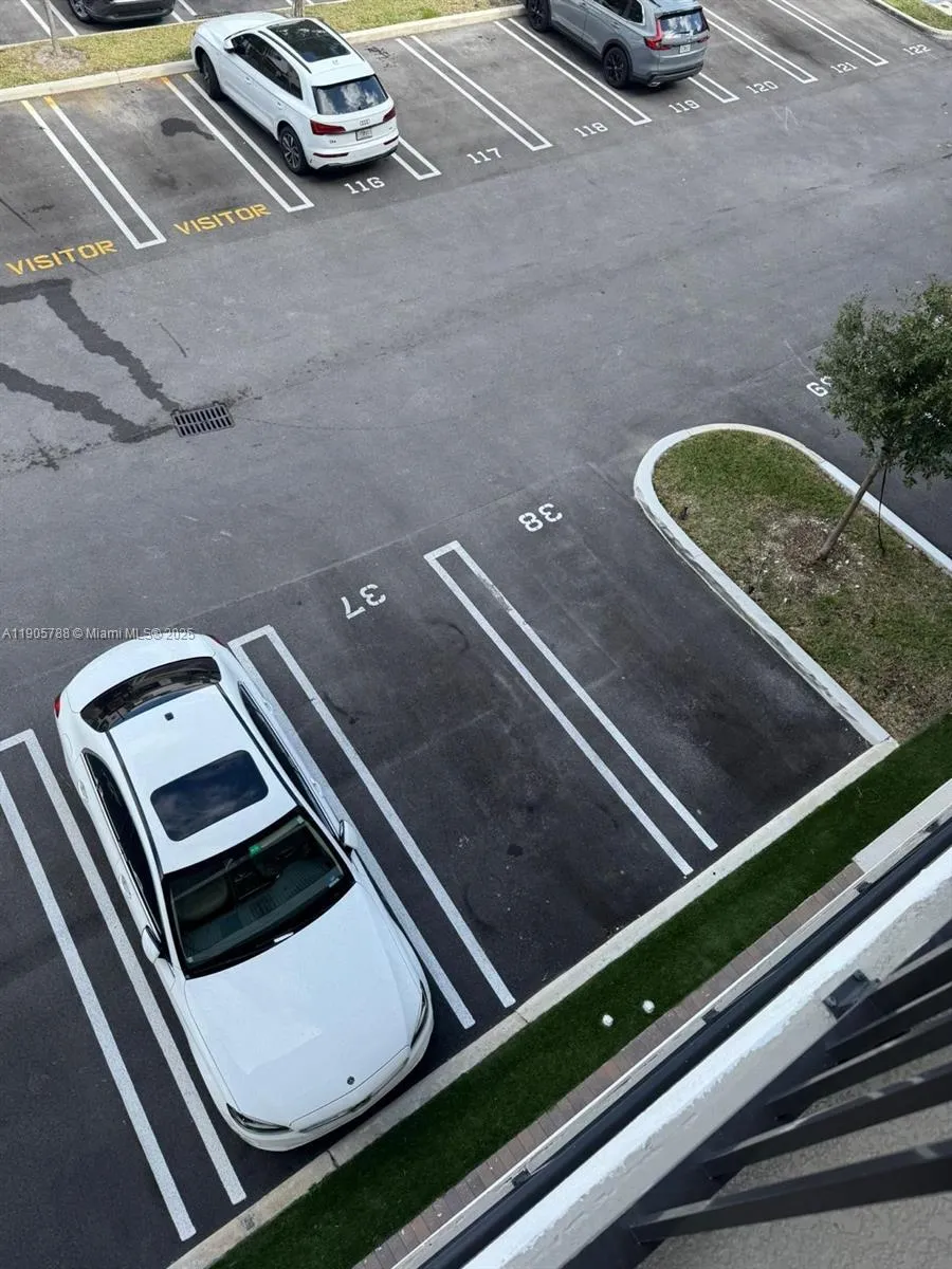 Address Not Shown Doral, FL 33166