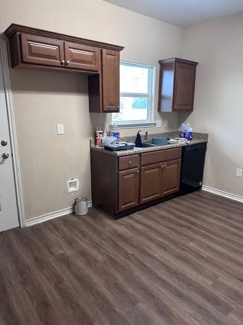 9651 County Road 505 Mathis, TX 78368