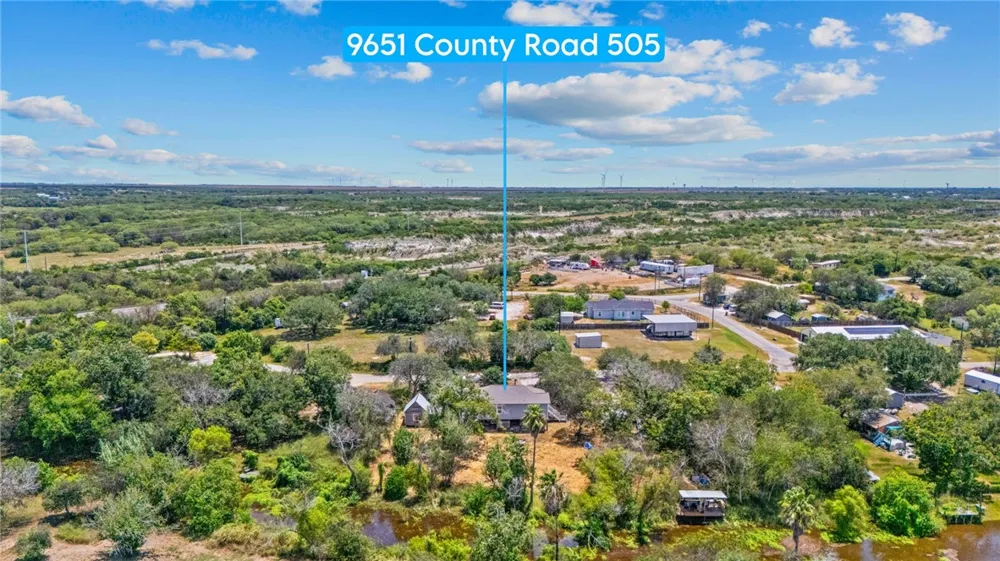 9651 County Road 505 Mathis, TX 78368
