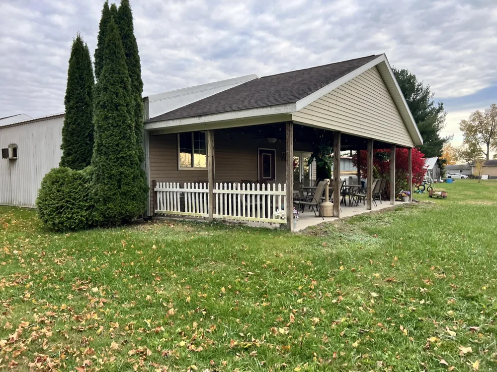 560 S Grand Street Schoolcraft, MI 49087