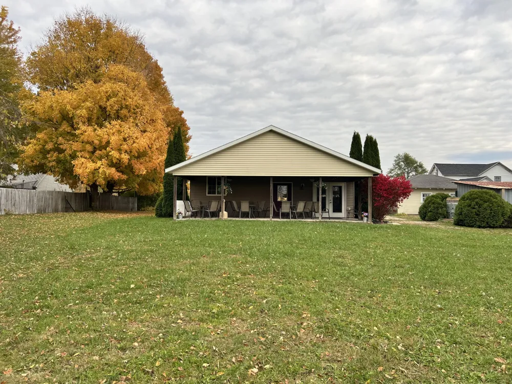 560 S Grand Street Schoolcraft, MI 49087