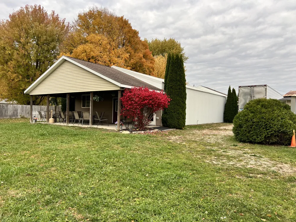 560 S Grand Street Schoolcraft, MI 49087