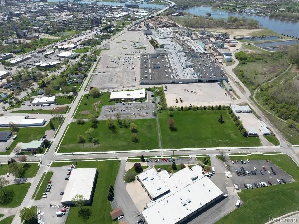 1515 JOHNSON STREET Bay City City, MI 48708