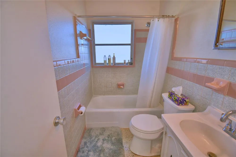 105 MAXCY LANE Frostproof, FL 33843