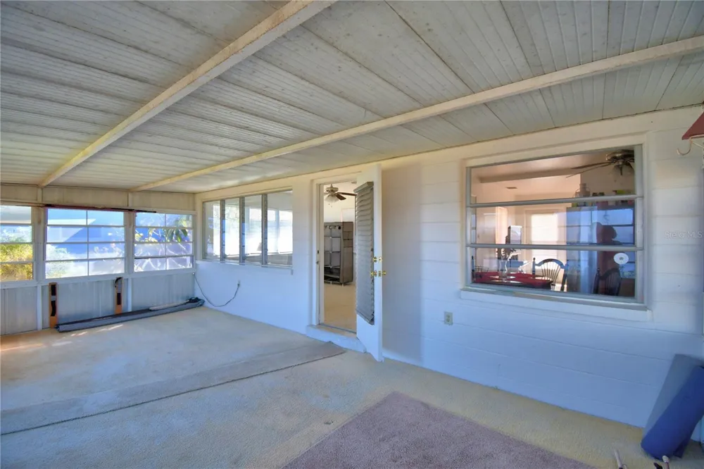105 MAXCY LANE Frostproof, FL 33843
