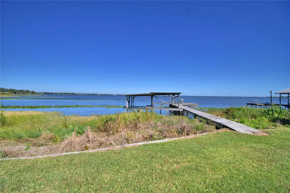 105 MAXCY LANE Frostproof, FL 33843