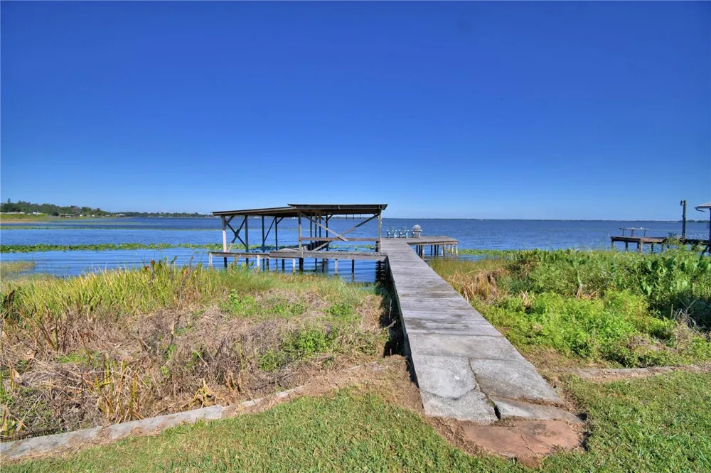 105 MAXCY LANE Frostproof, FL 33843