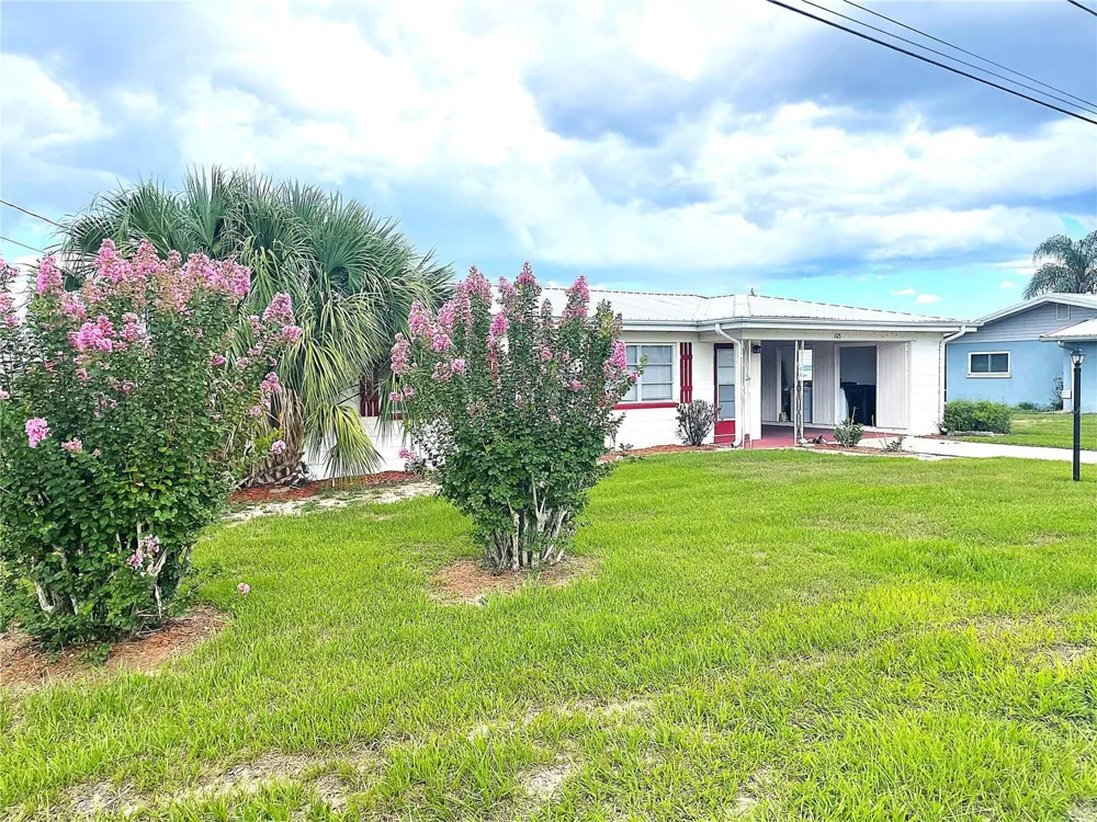 105 MAXCY LANE Frostproof, FL 33843