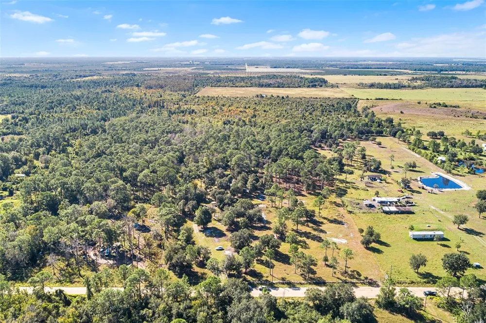 1405 FAZZINI DRIVE Frostproof, FL 33843