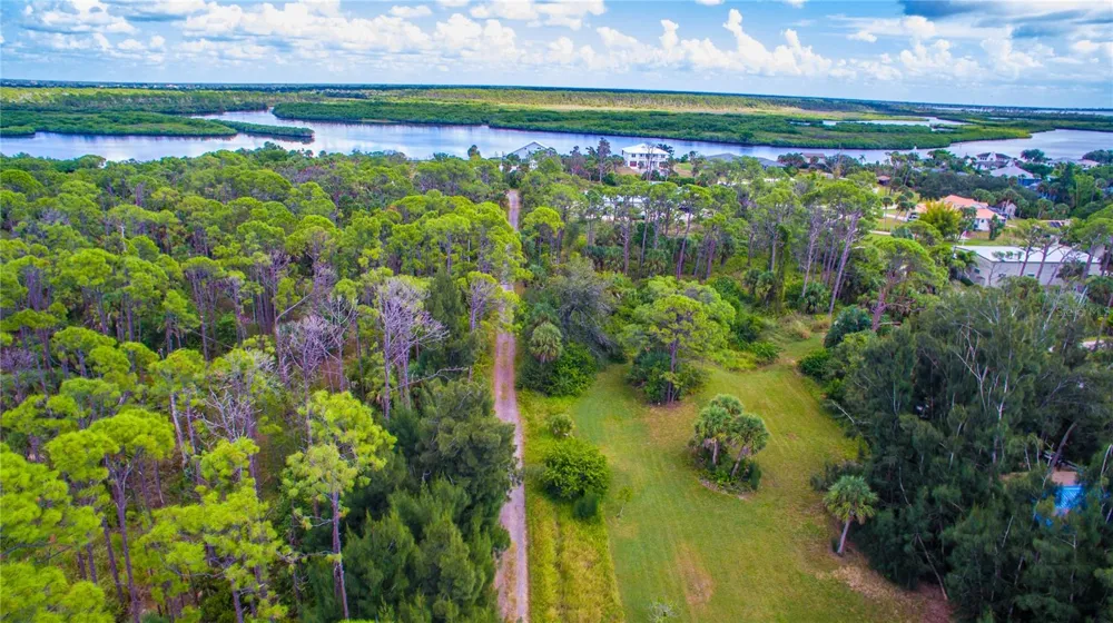 DEER COURT Venice, FL 34293