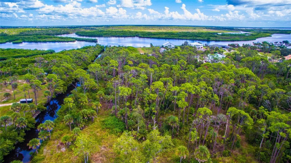 DEER COURT Venice, FL 34293