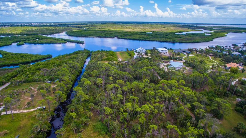 DEER COURT Venice, FL 34293