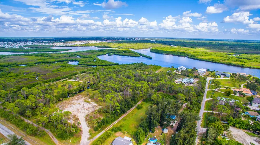 DEER COURT Venice, FL 34293