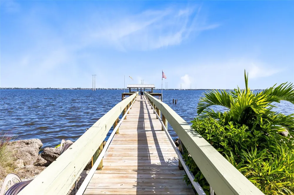 3901 DIXIE HIGHWAY NE #409 Palm Bay, FL 32905
