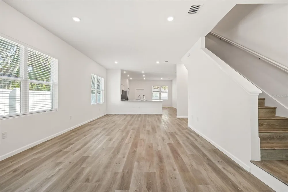 3005 E 17TH AVENUE Tampa, FL 33605